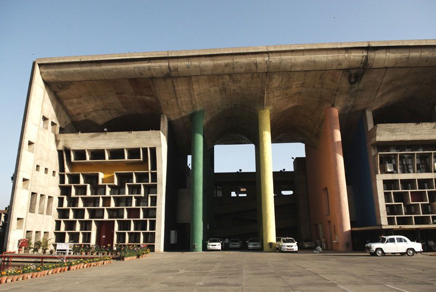 Punjab and Haryana High Court designed by Le Corbusier in 1952 ...