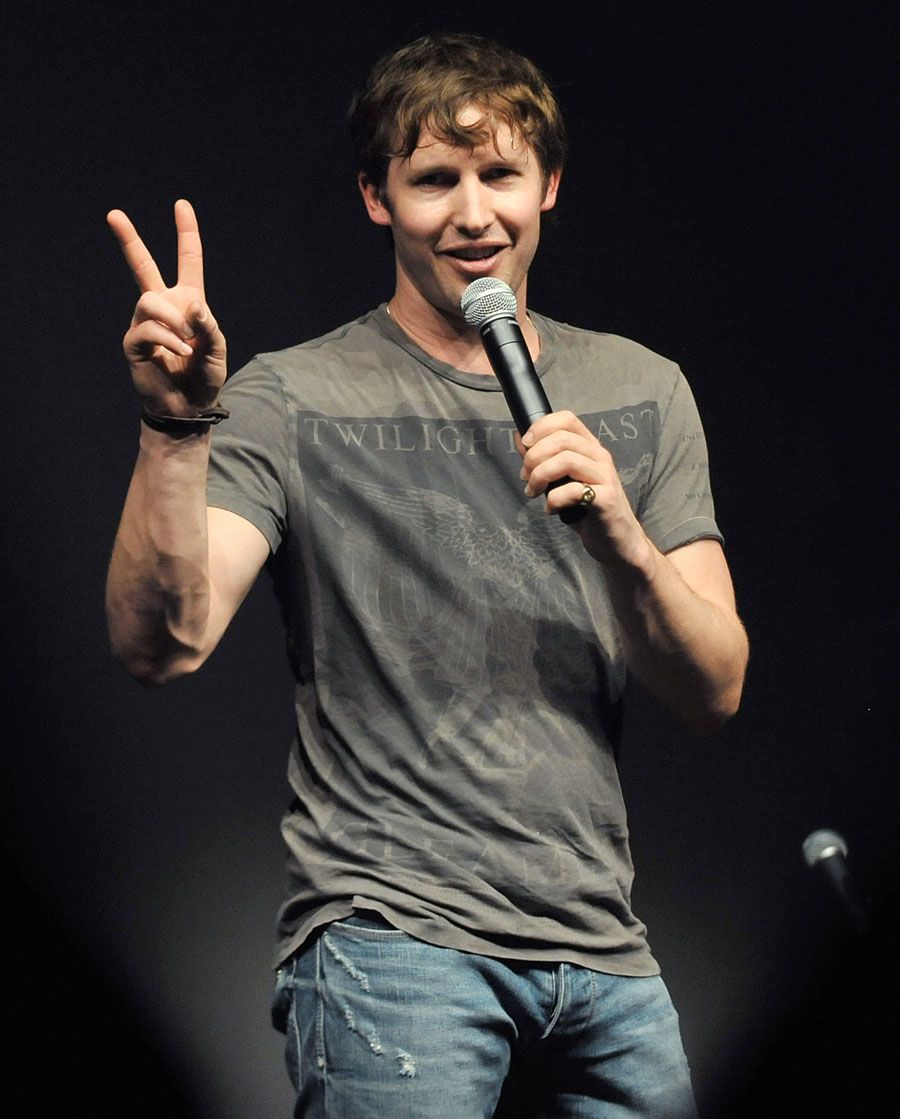 British pop singer James Blunt performs in France | ESPNcricinfo.com