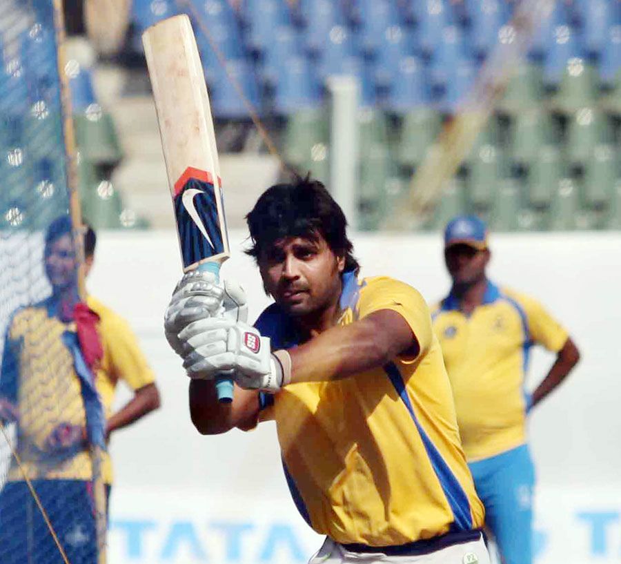 M Vijay Bats In The Nets At Wankhede Stadium Espncricinfo Com