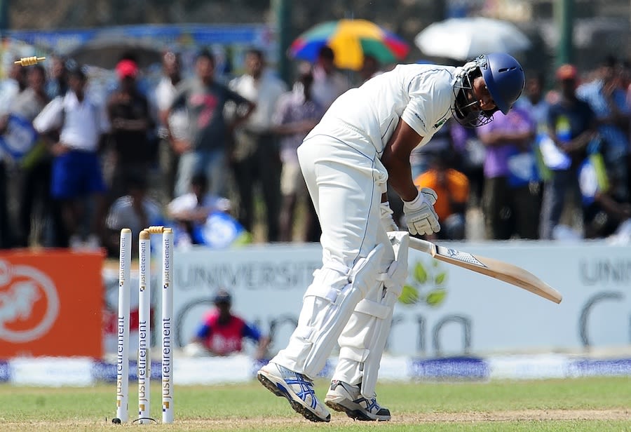 Sri Lanka on top as England's batting slumps