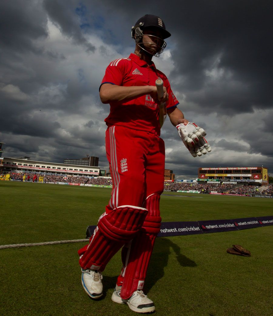 Jonathan Trott departs under ominous skies