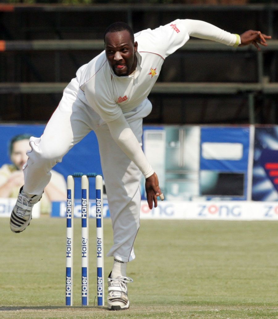 Hamilton Masakadza In His Delivery Stride | ESPNcricinfo.com