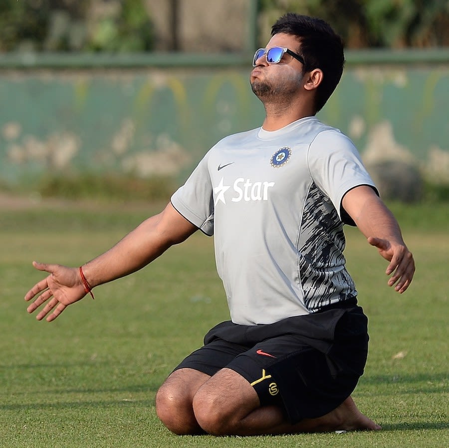 Suresh Raina Stretches During A Training Session | ESPNcricinfo.com