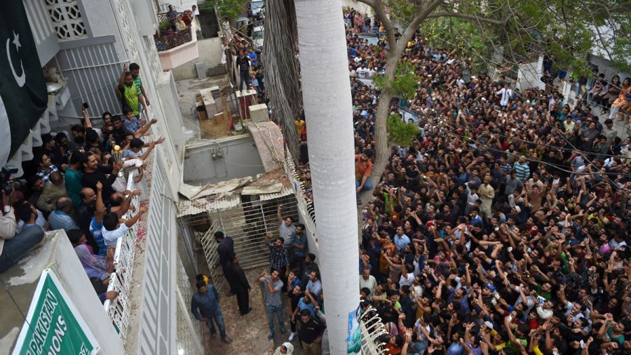 Rapturous Pakistan greets its champions | Cricinfo