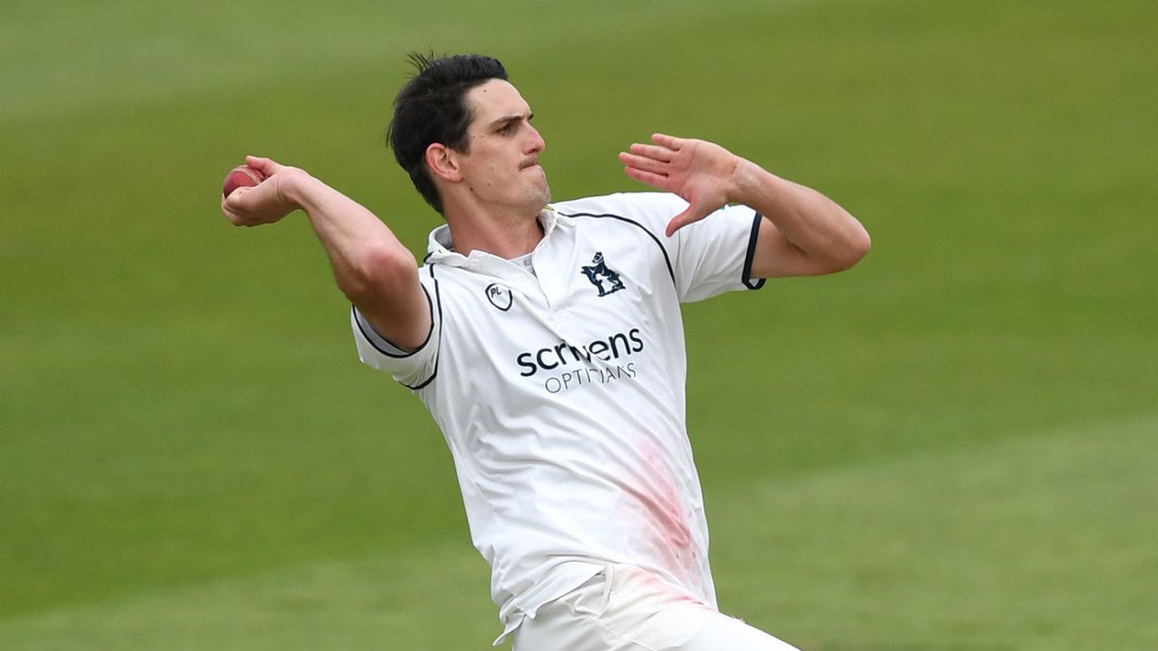 Chris Wright joins Sussex from Leicestershire on two-year deal