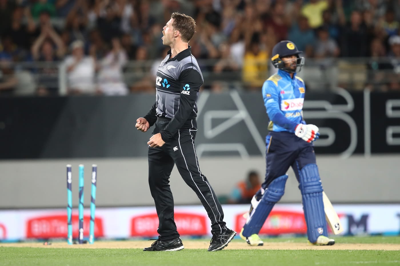 Lockie Ferguson is pumped up after dismissing Dhananjaya de Silva ...