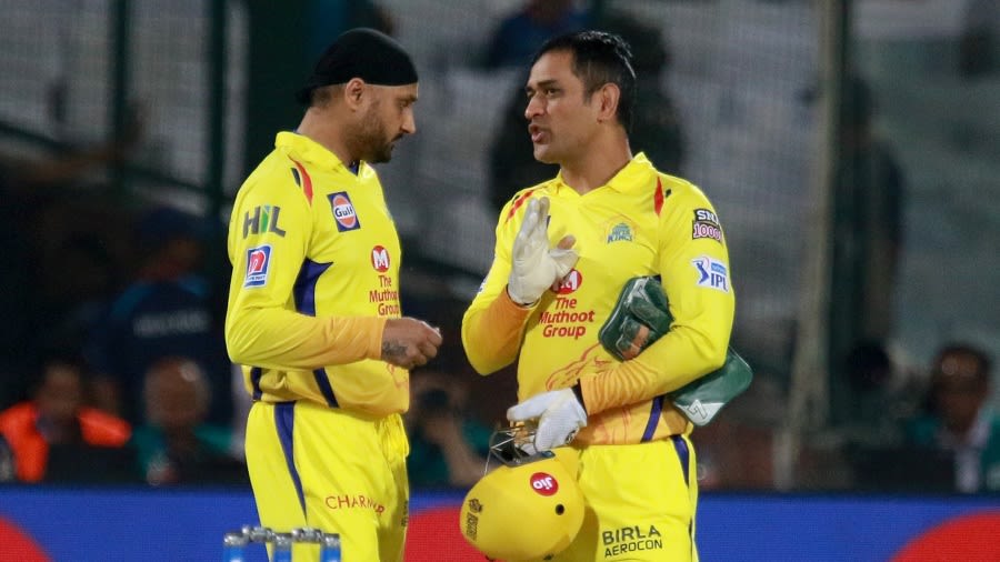 MS Dhoni is number one football player in Indian team', says Rohit