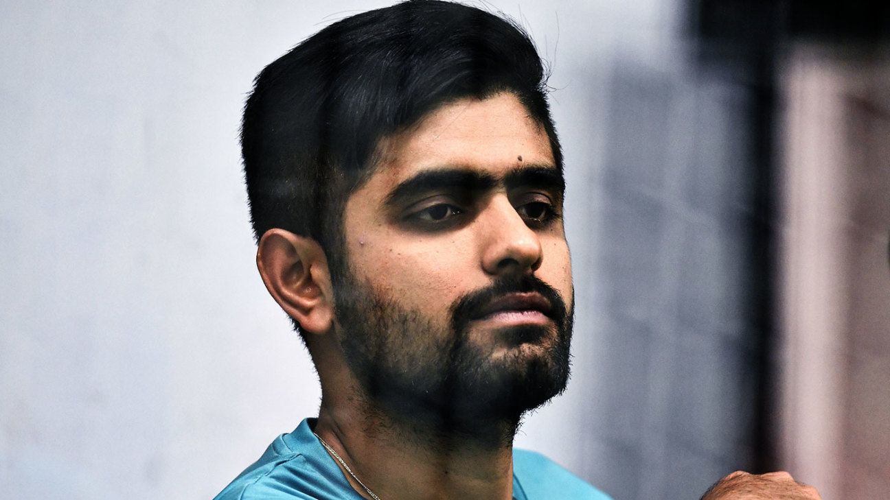 Cricket Lovers - Babar azam to journalist: Sab ko stadium mein jawab  milega. ❤️🥹 | Facebook