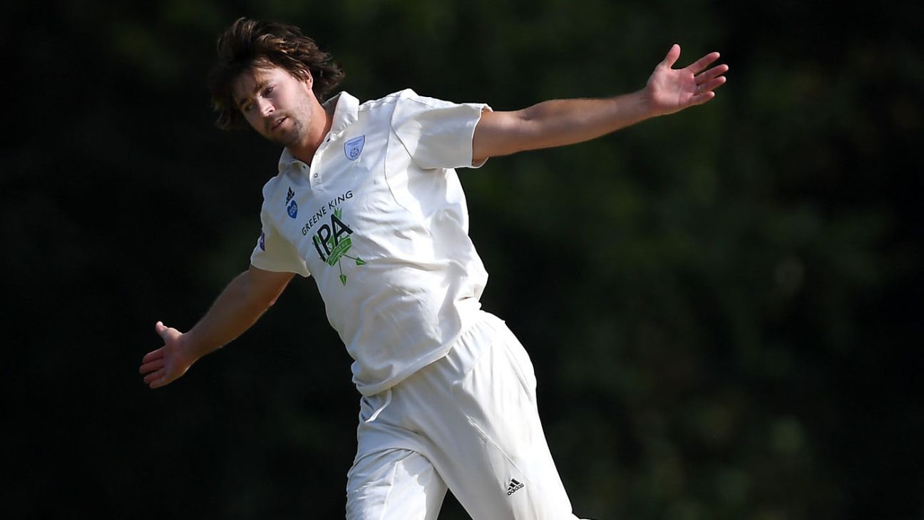James Fuller five-for reduces Kent to 95 all out