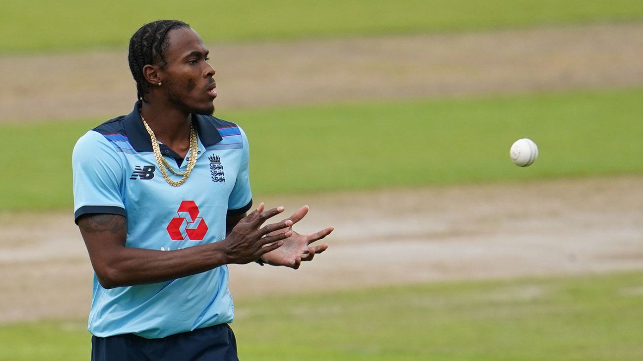 IPL 2023: Jofra Archer joins Mumbai Indians camp, dons blue and gold jersey  ahead of new season - India Today
