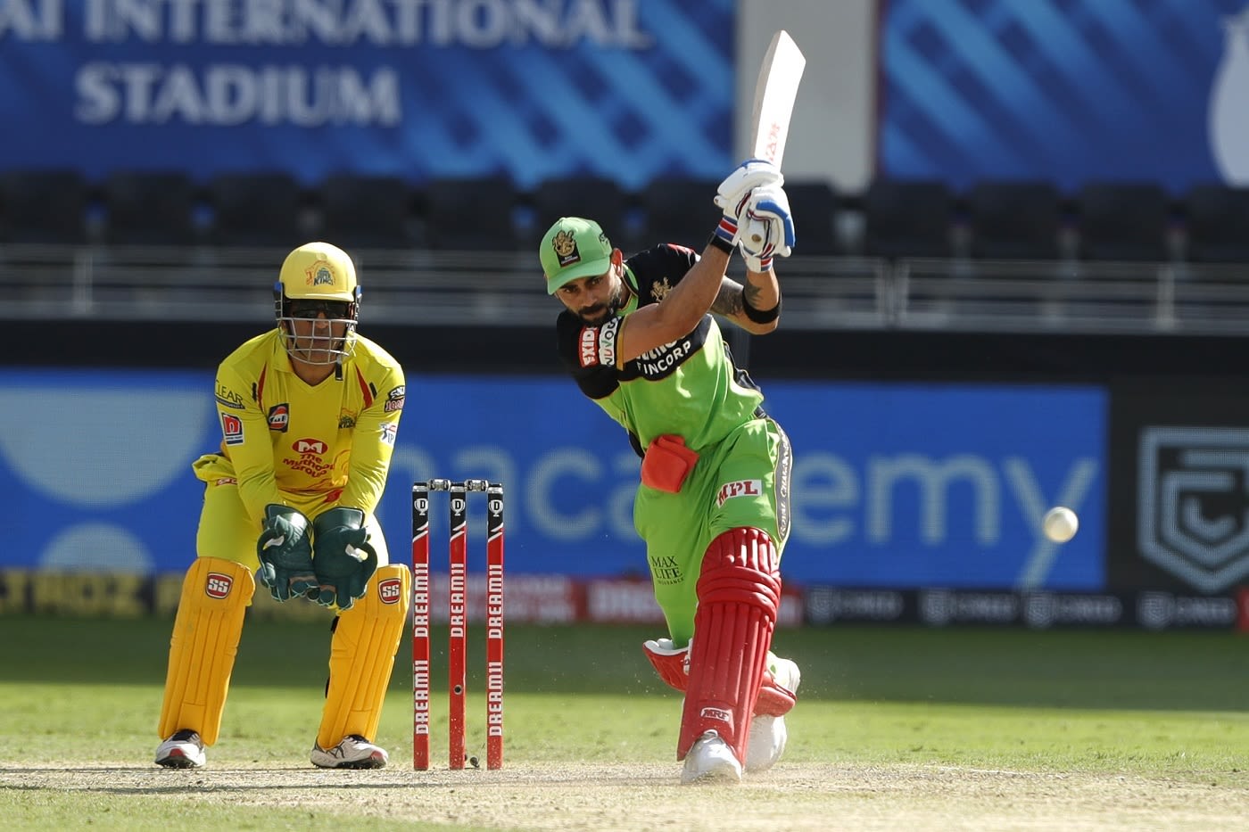 Virat Kohli Drives Down The Ground Espncricinfo Virat Kohli Drives Down The Ground Espncricinfo