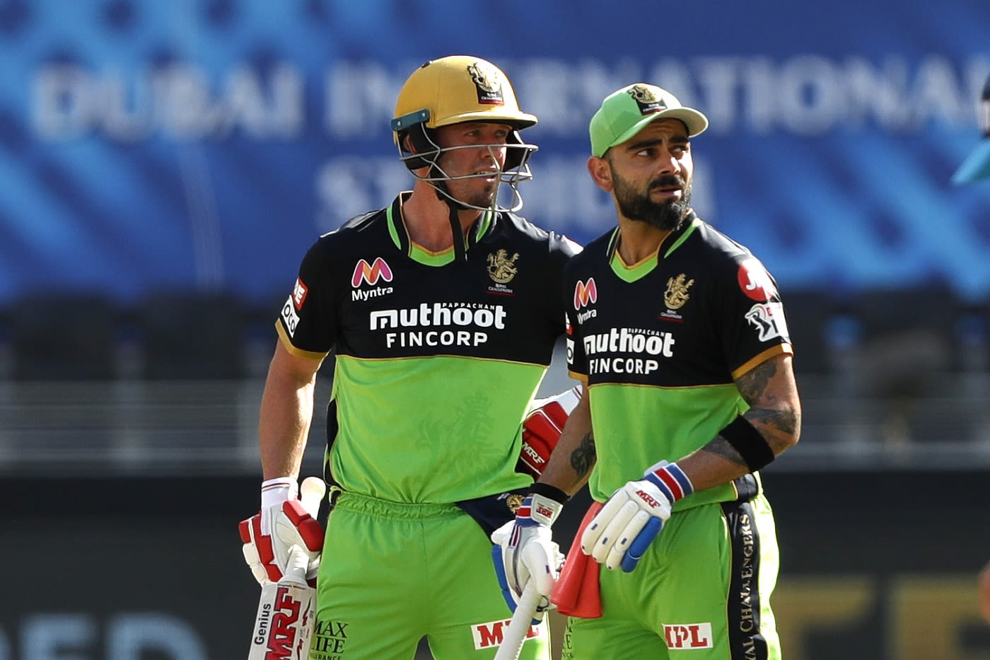 Virat Kohli and AB de Villiers pilot the innings 