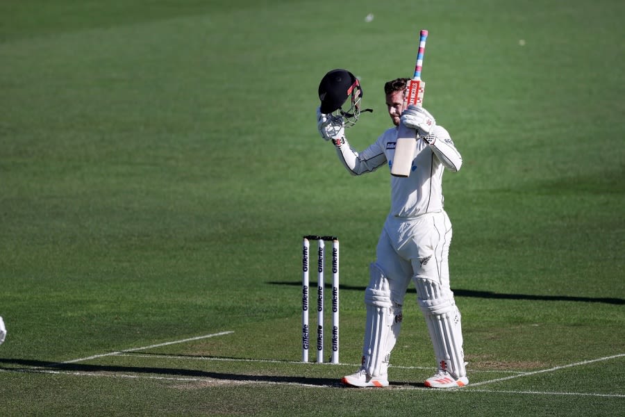 Henry Nicholls Battling Ton Puts New Zealand Ahead On Tough Pitch