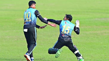 Mushfiqur Rahim apologises to Nasum Ahmed for misbehaving on the field