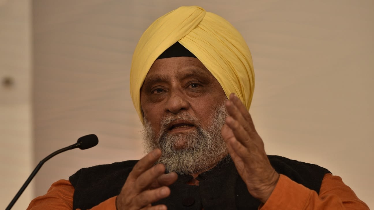 Bishan Singh Bedi to DDCA - Remove my name from Kotla stand and cancel my membership
