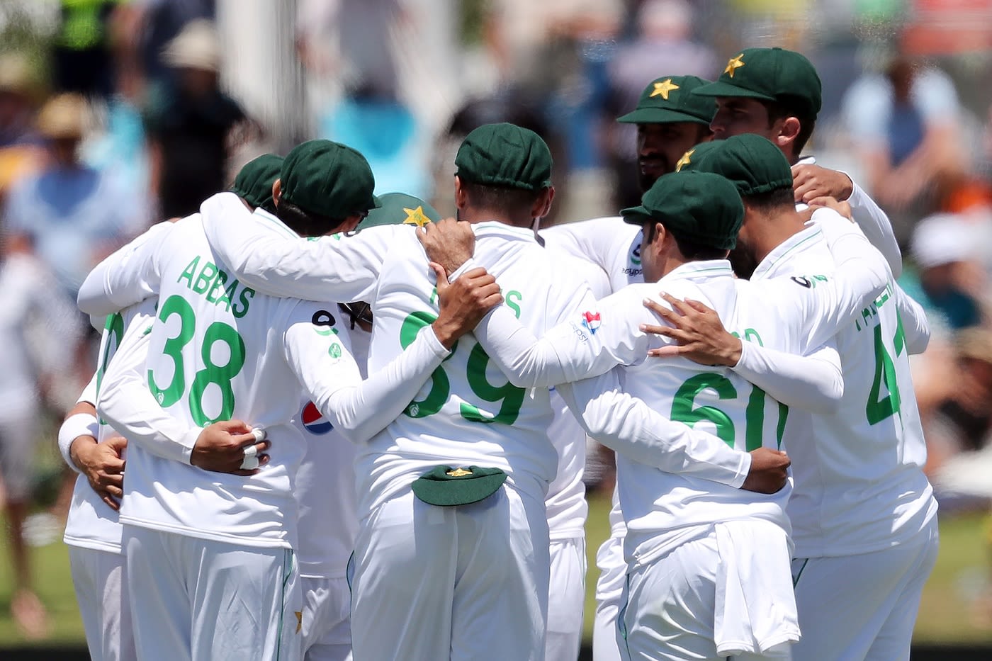 Pakistan Rbikt Pakistan regroup after a wicket | ESPNcricinfo.com