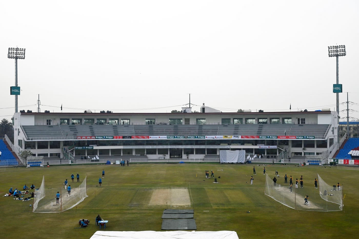 South Africa and Pakistan practice under cloudy skies at the Rawalpindi