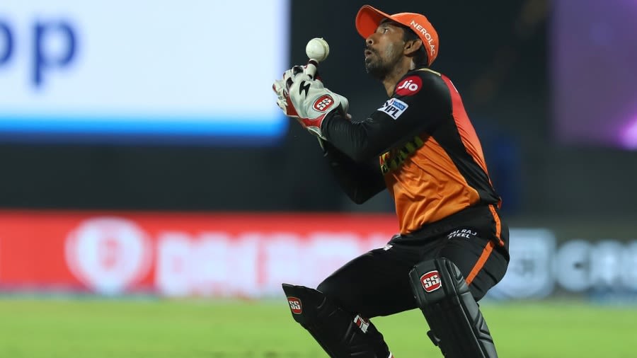 IPL 2021 - Sunrisers Hyderabad's Wriddhiman Saha tests positive for Covid-19