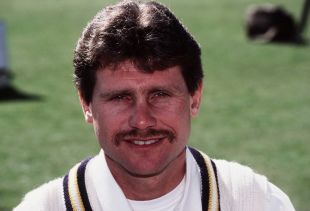 Robin Smith, former England great, dies aged 62