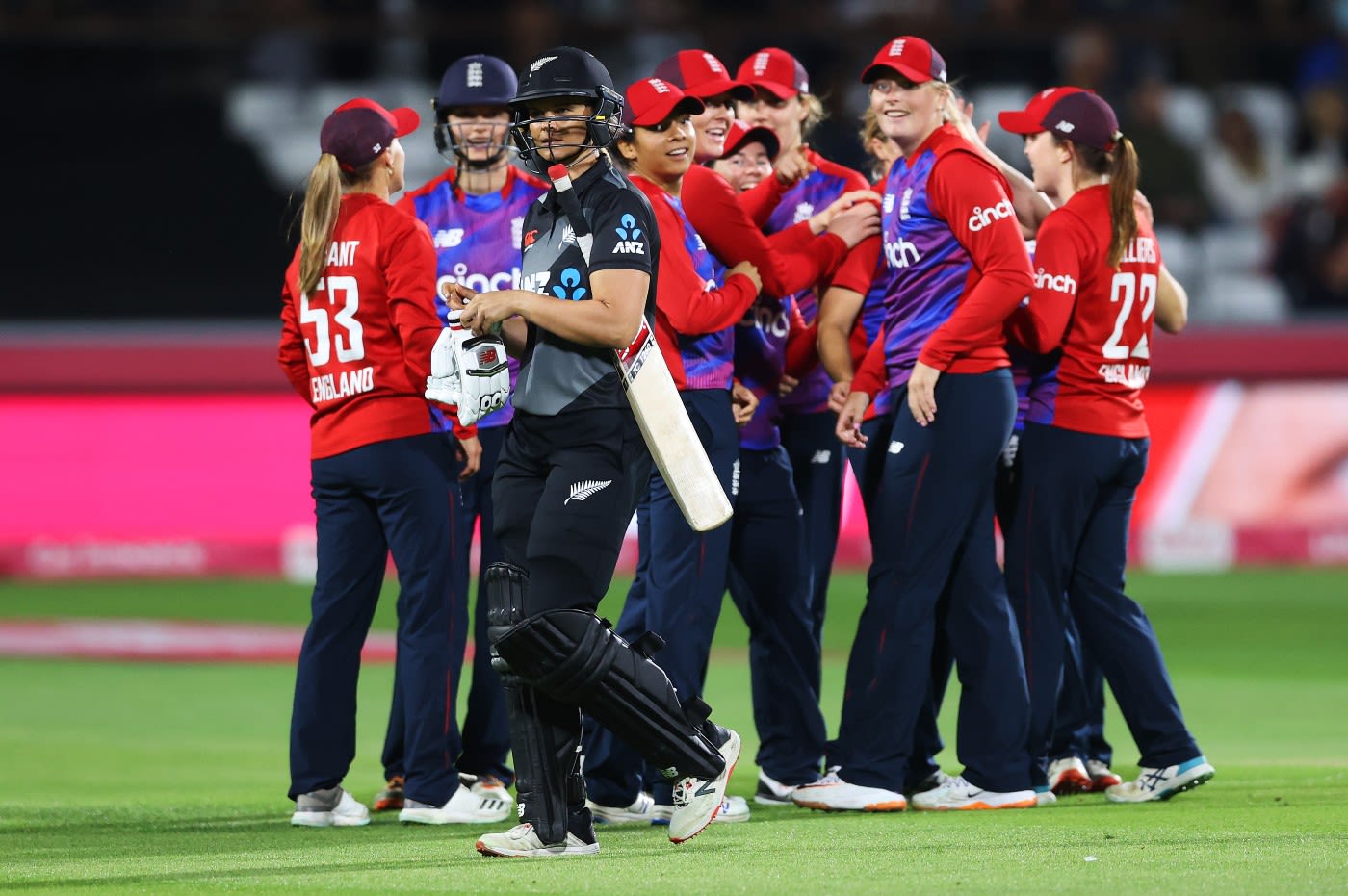 England Celebrate Another Breakthrough As New Zealand Slump ...