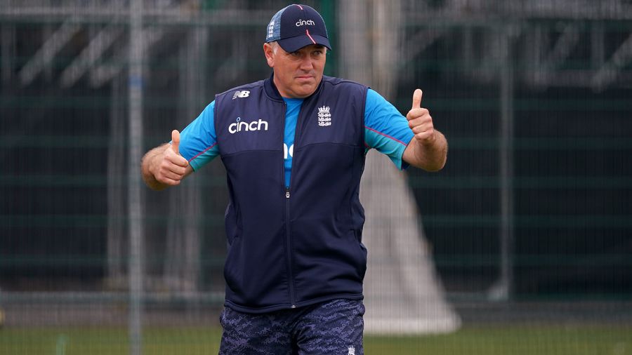 Sri Lanka coach Chris Silverwood promotes pride and positive play