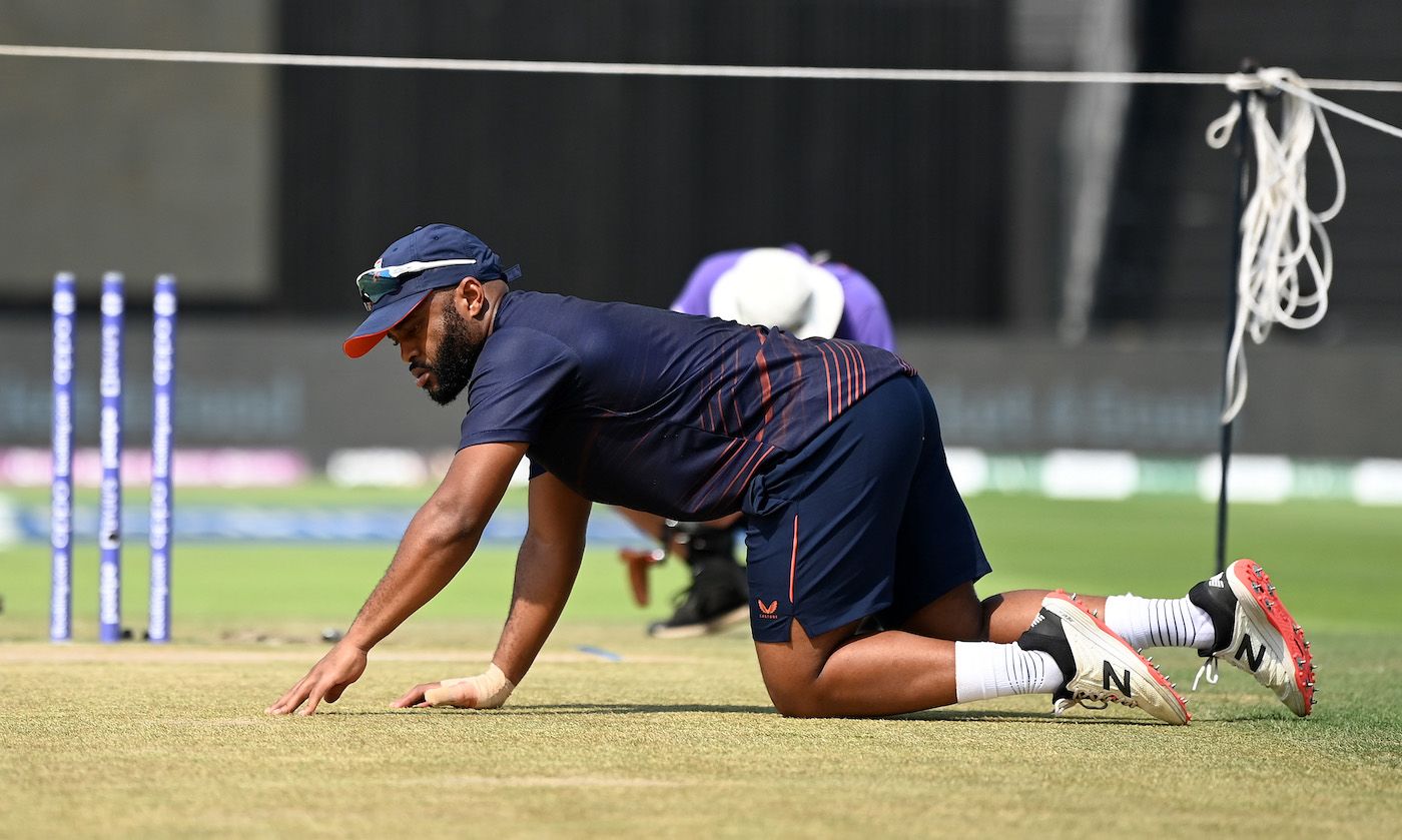 Temba Bavuma gets a close look of the pitch | ESPNcricinfo.com