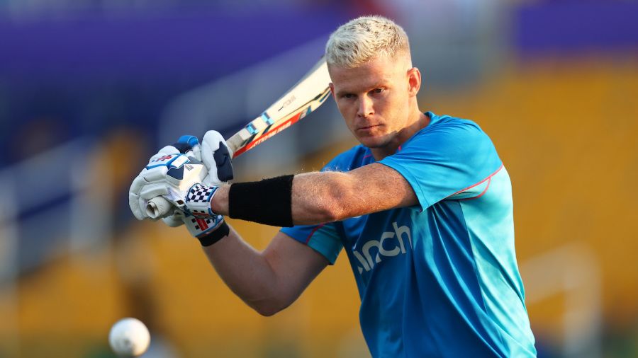 Sam Billings warms up with the bat ICC via Getty