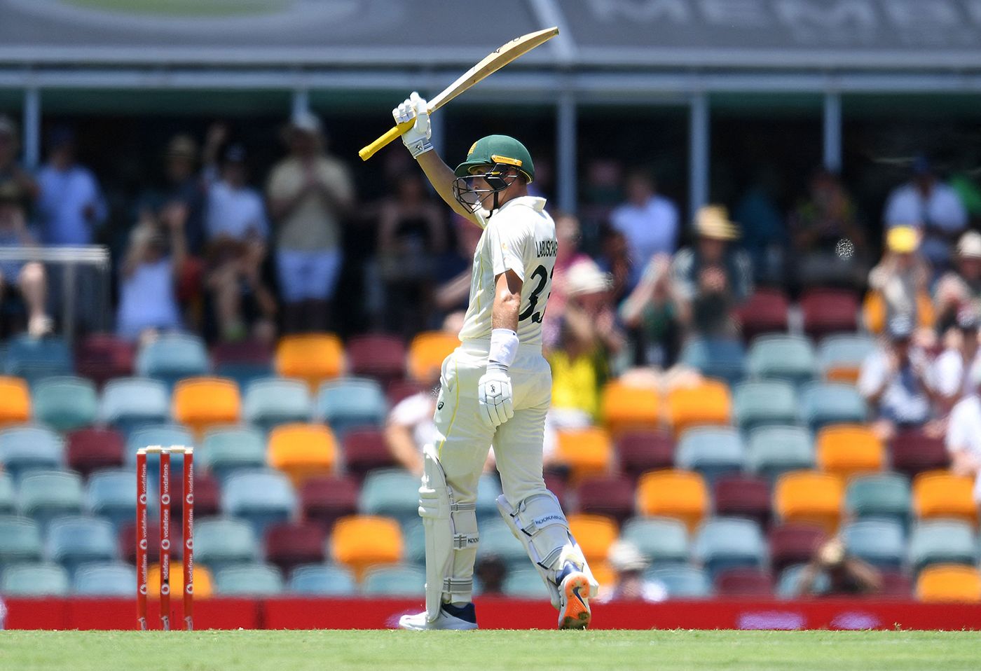 Marnus Labuschagne raises his bat on reaching fifty | ESPNcricinfo.com