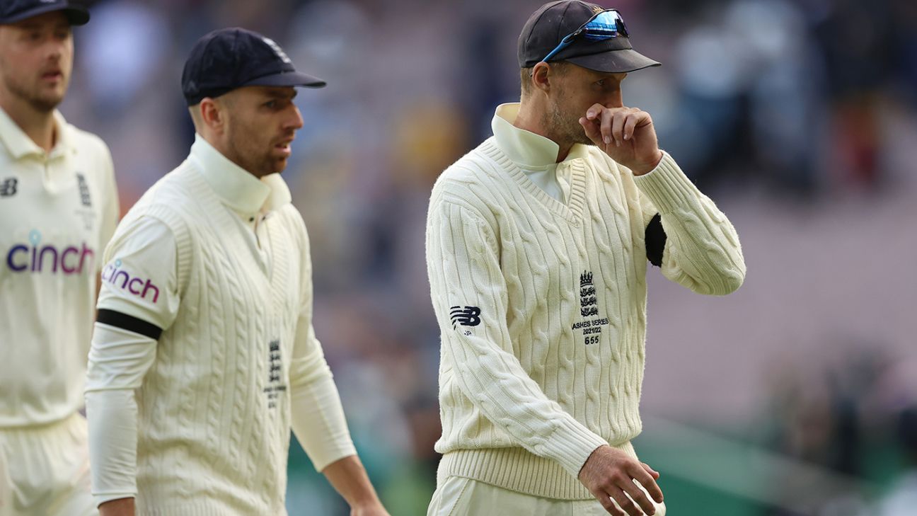 Ashes mengalahkan peluang brilian bagi Inggris untuk mengatur ulang pentingnya kriket bola merah, kata Tom Harrison