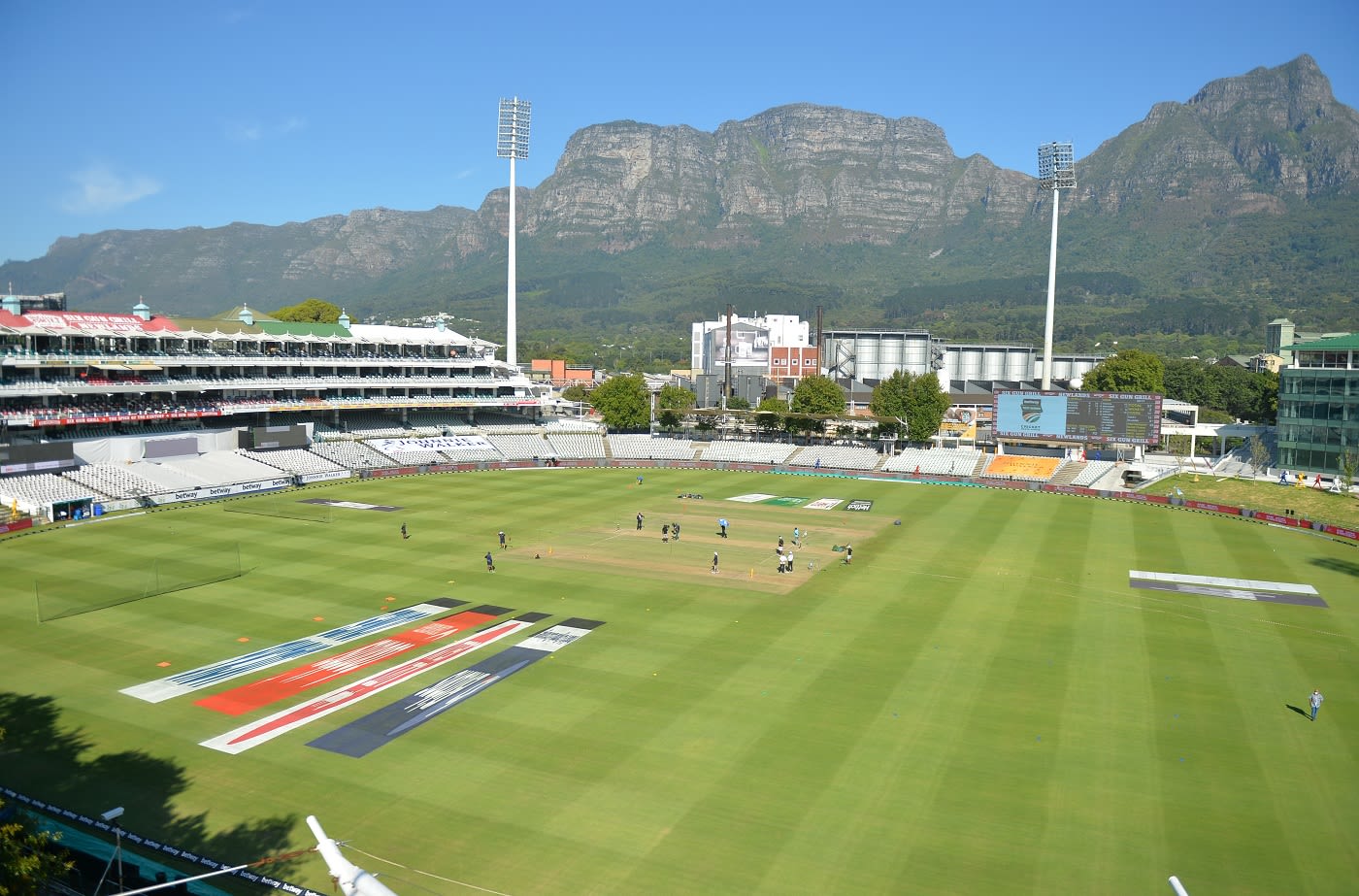 The Table Mountain, the sun and blue skies: Newlands is a beautiful ...