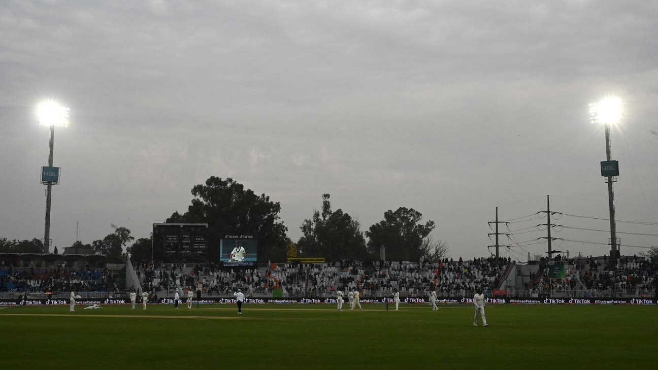 Pak vs Aus 2021-22 – Situasi politik yang tegang dapat memaksa PCB untuk memindahkan seri bola putih dari Rawalpindi