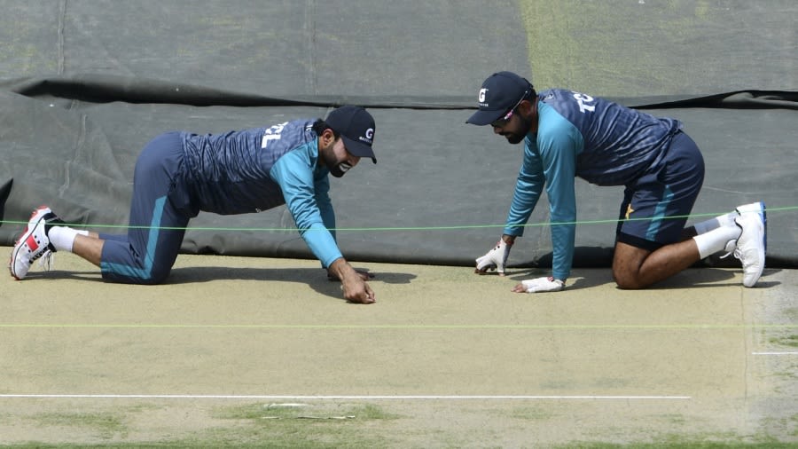 Oops Moment in Cricket Pakistani Player Slip on the Pitch #Pakistan #H