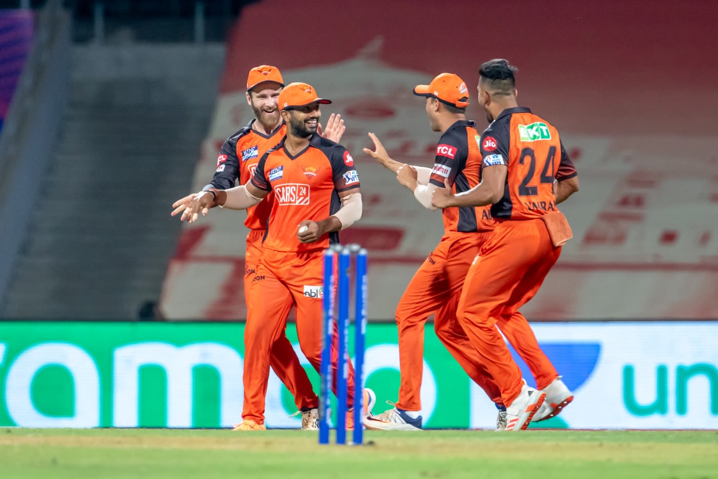 Gujarat Titans vs. Sunrisers Hyderabad (4/27/22) - Stream the Indian  Premier League Game - Watch ESPN