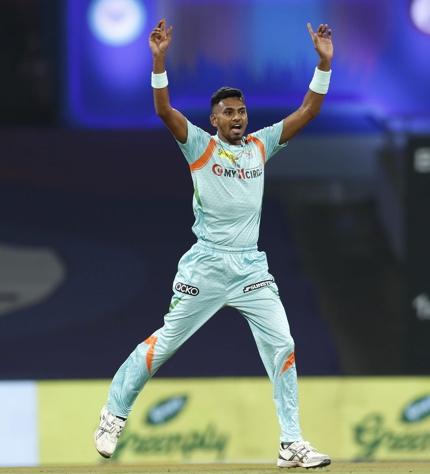Dushmantha Chameera is ecstatic after dismissing Anuj Rawat and Virat ...