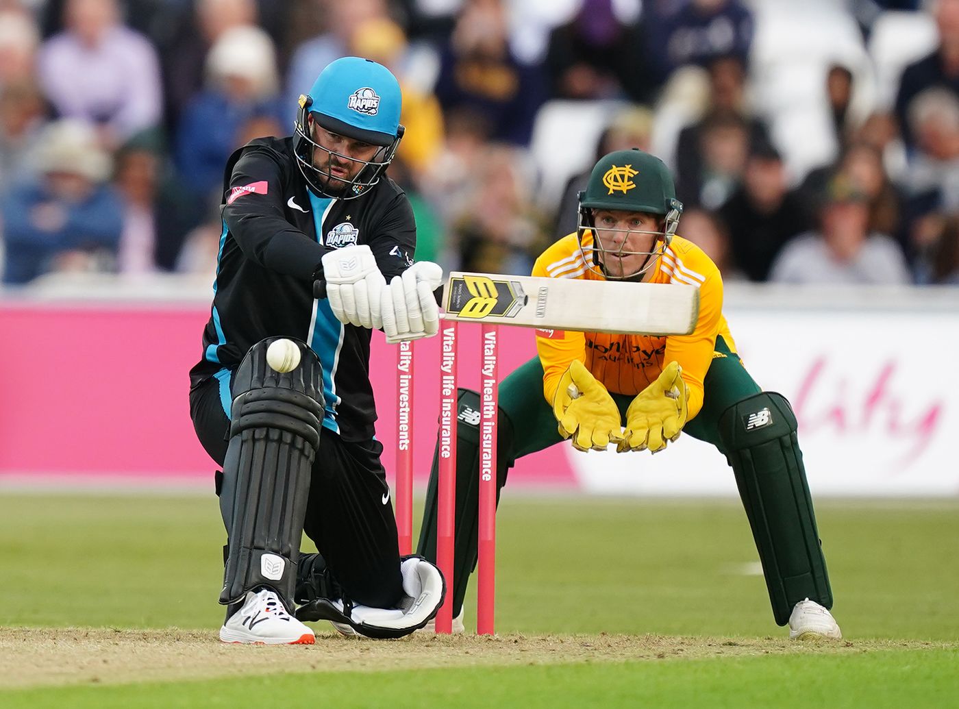 Colin Munro whacked 66 off 43 balls | ESPNcricinfo.com