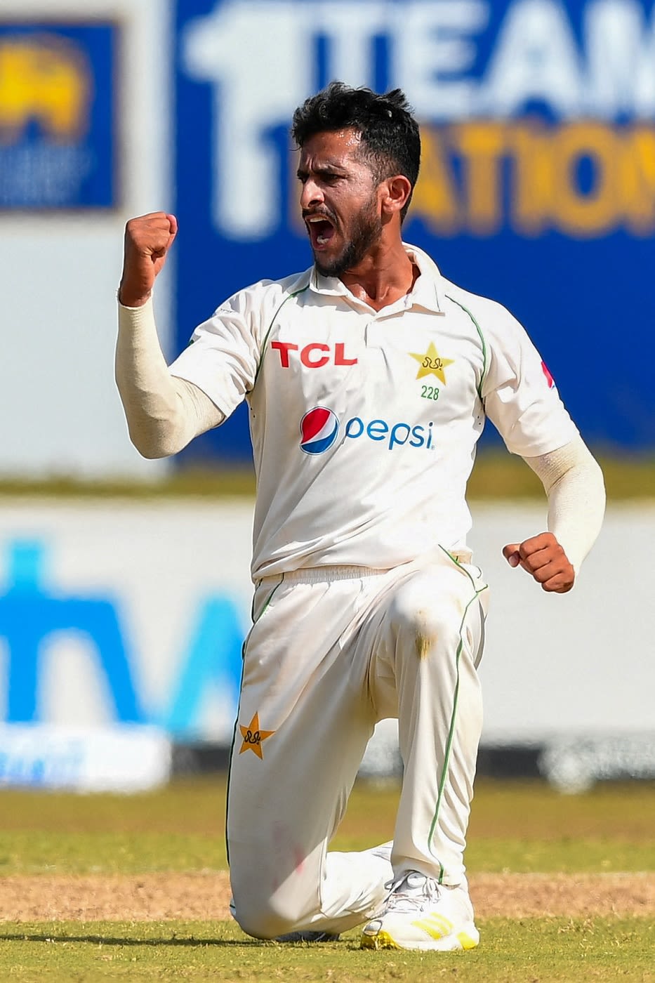 Hasan Ali celebrates after dismissing Dinesh Chandimal | ESPNcricinfo.com