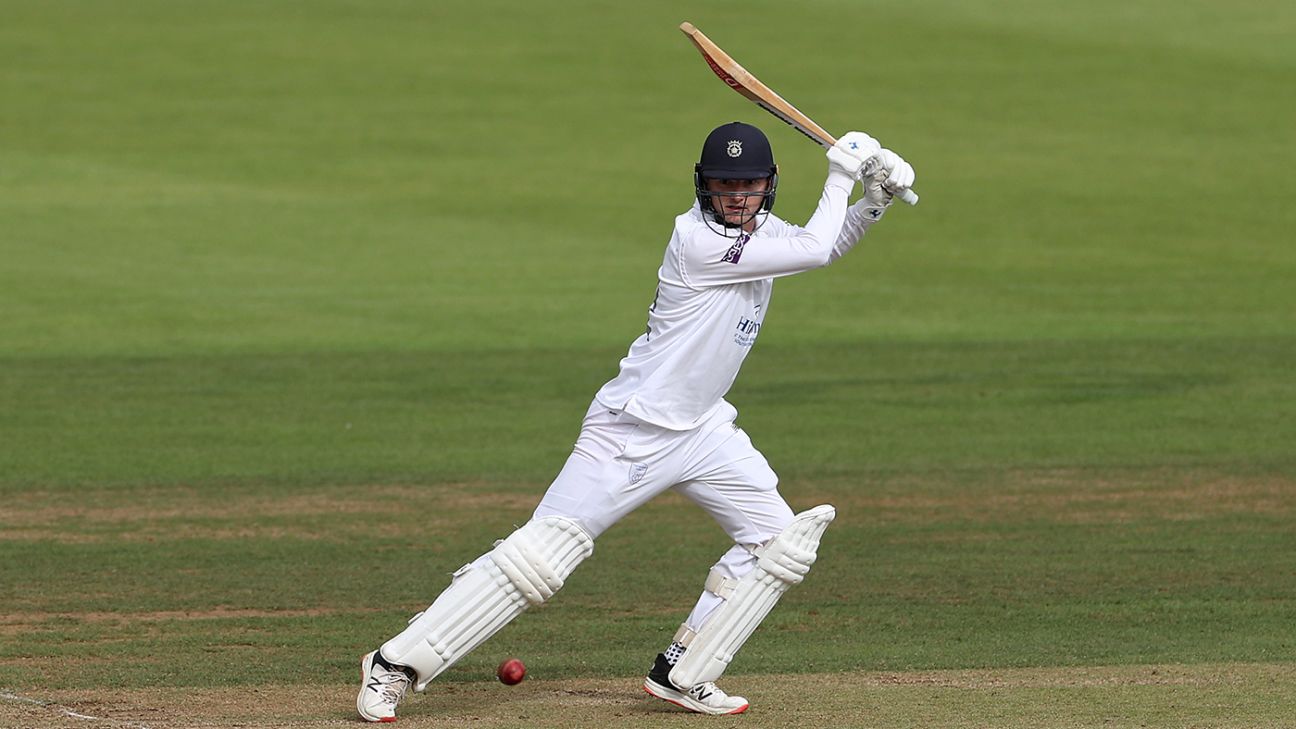 Aneurin Donald joins Derbyshire after five-year stay at Hampshire post thumbnail image
