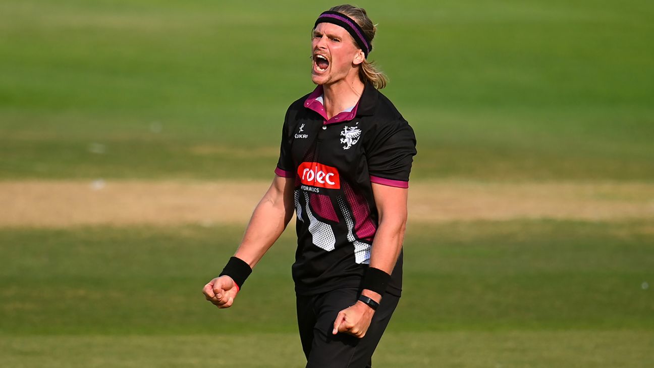 Northamptonshire sign Ollie Sale from Somerset