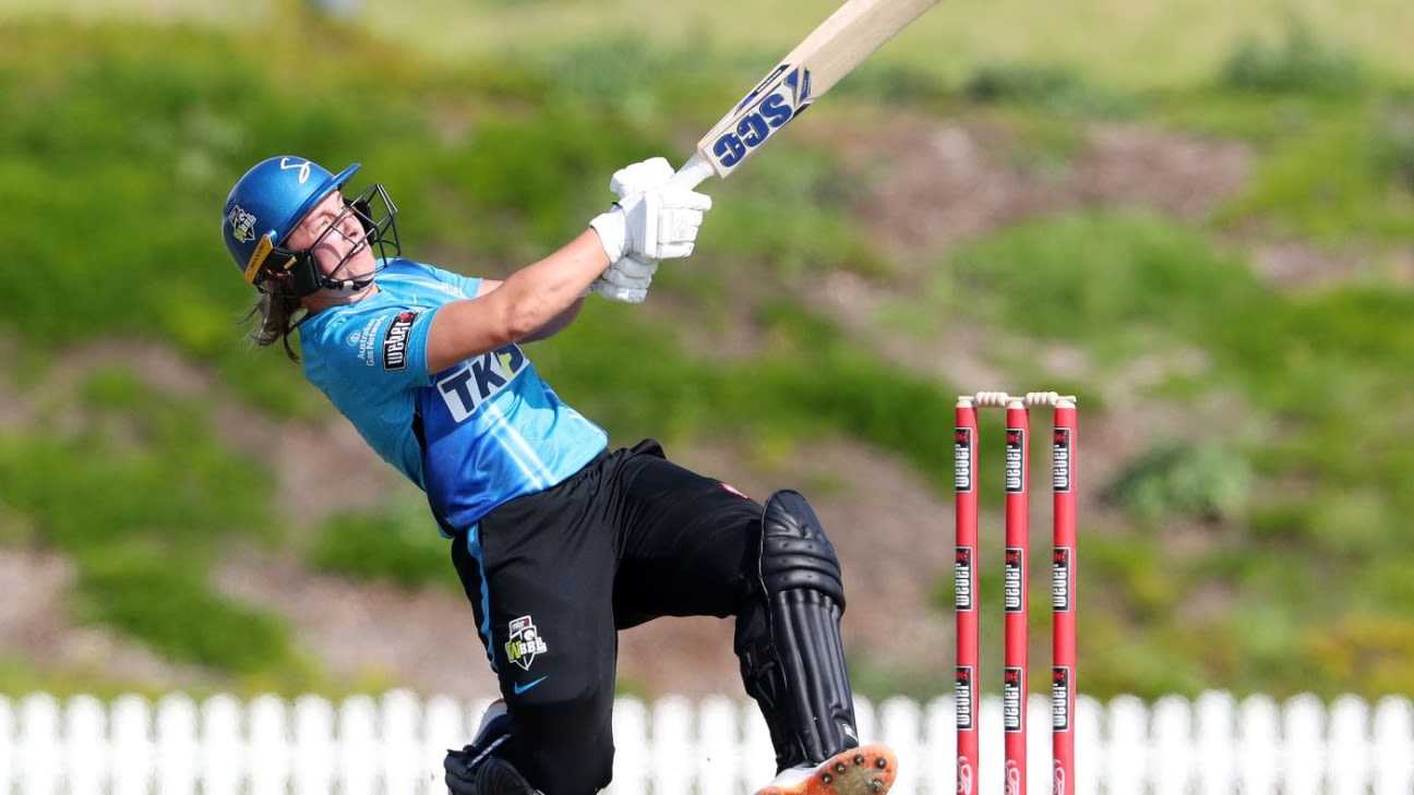 strikers-hold-off-sixers-in-wbbl-thriller