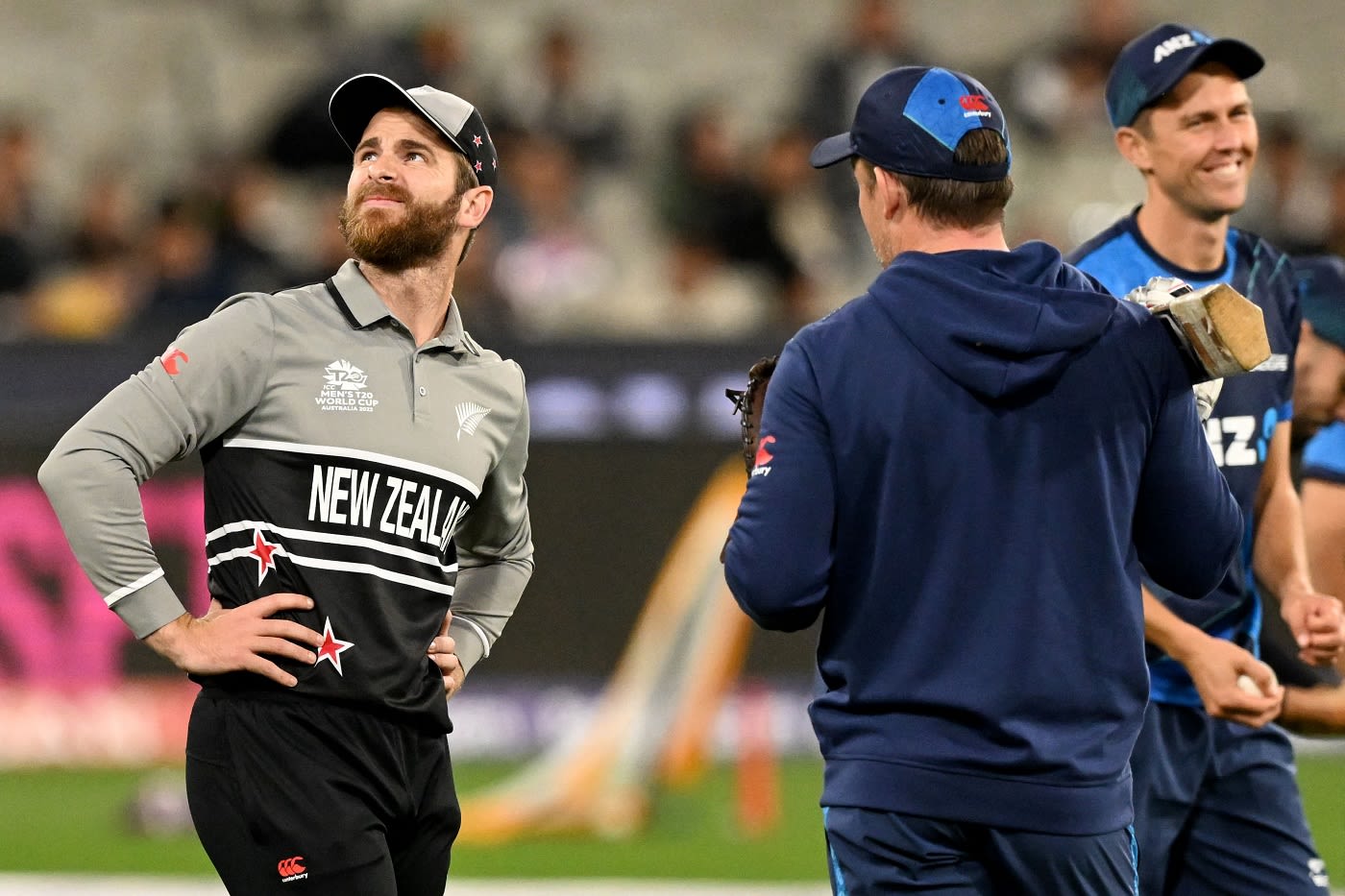 Kane Williamson looks up at the skies | ESPNcricinfo.com