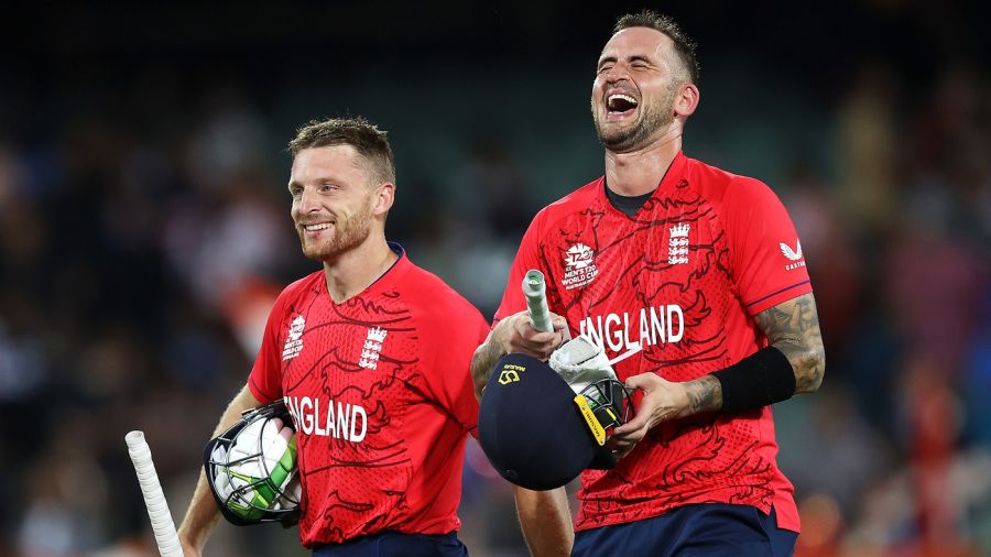 The 10 best jerseys at this year's World Cup – Oval balls, mauls, and  Ireland's calls