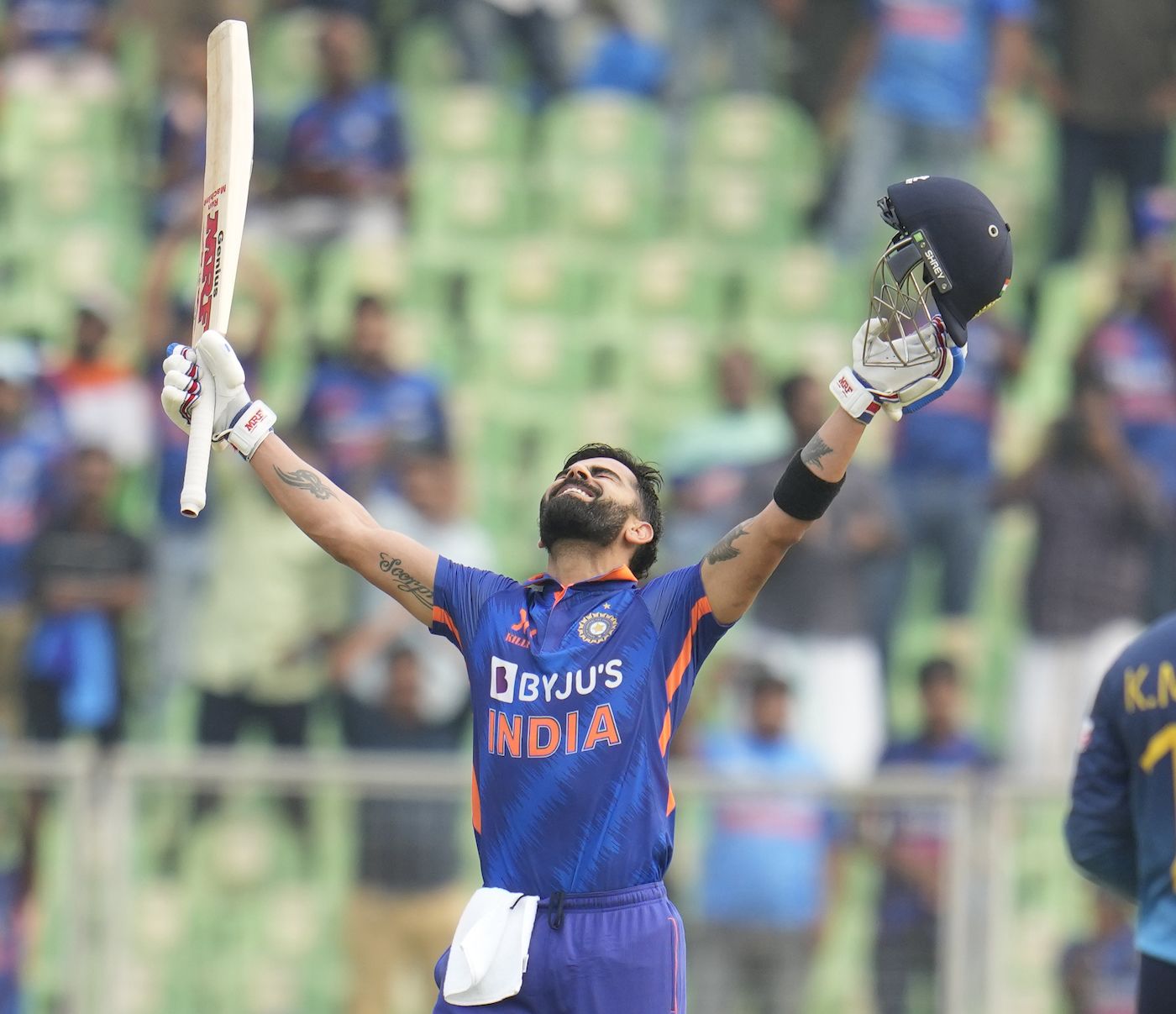 Virat Kohli Scored His Century In 85 Balls Before Accelerating ...