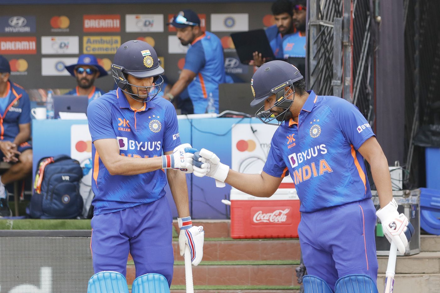 Shubman Gill And Rohit Sharma Walk Out To Bat Espncricinfo Com