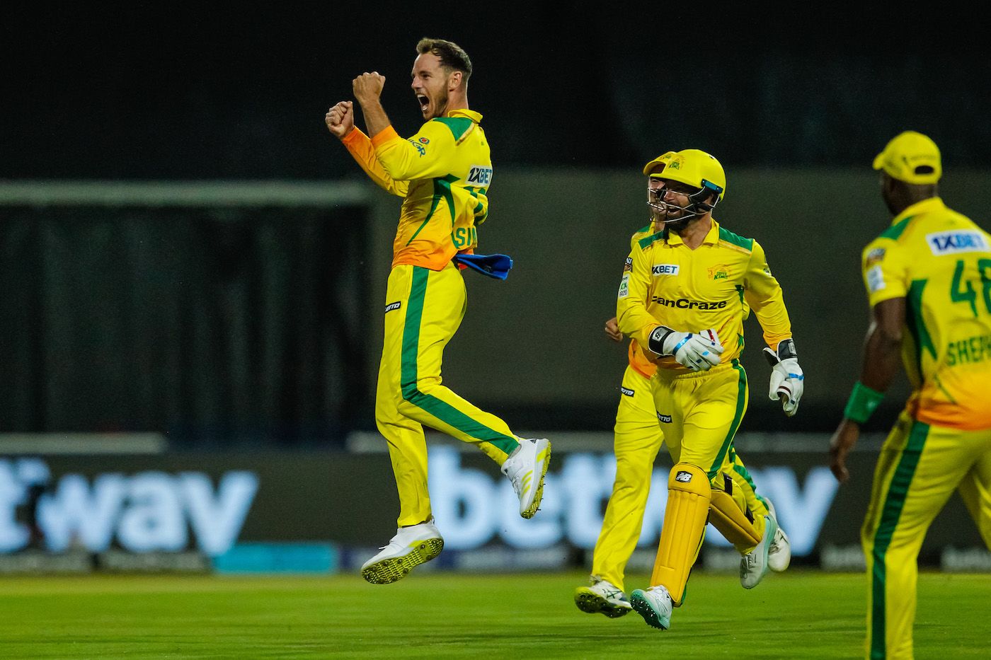 Kyle Simmonds takes celebratory flight | ESPNcricinfo.com