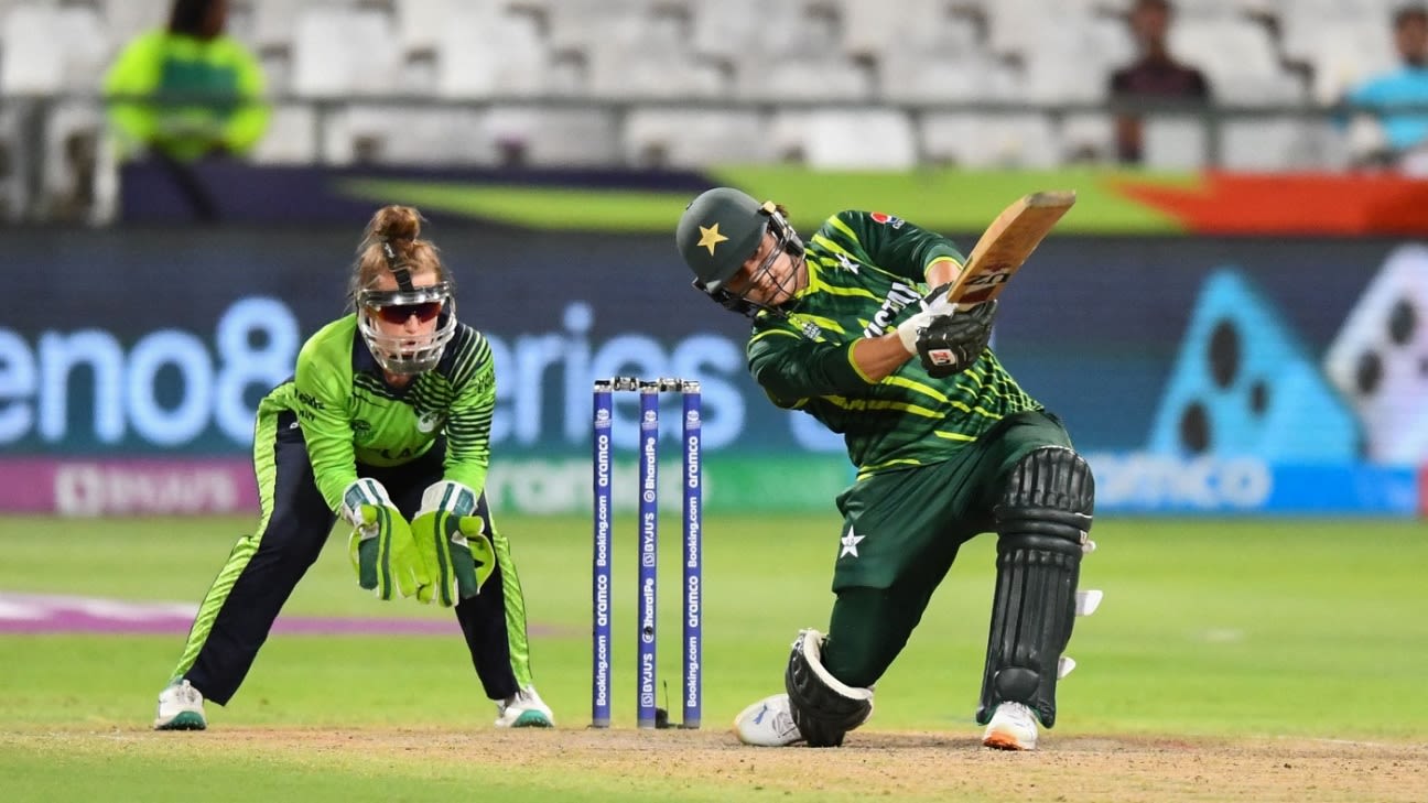 Ayesha Naseem and Javeria Khan out for Pakistan; West Indies opt to bat