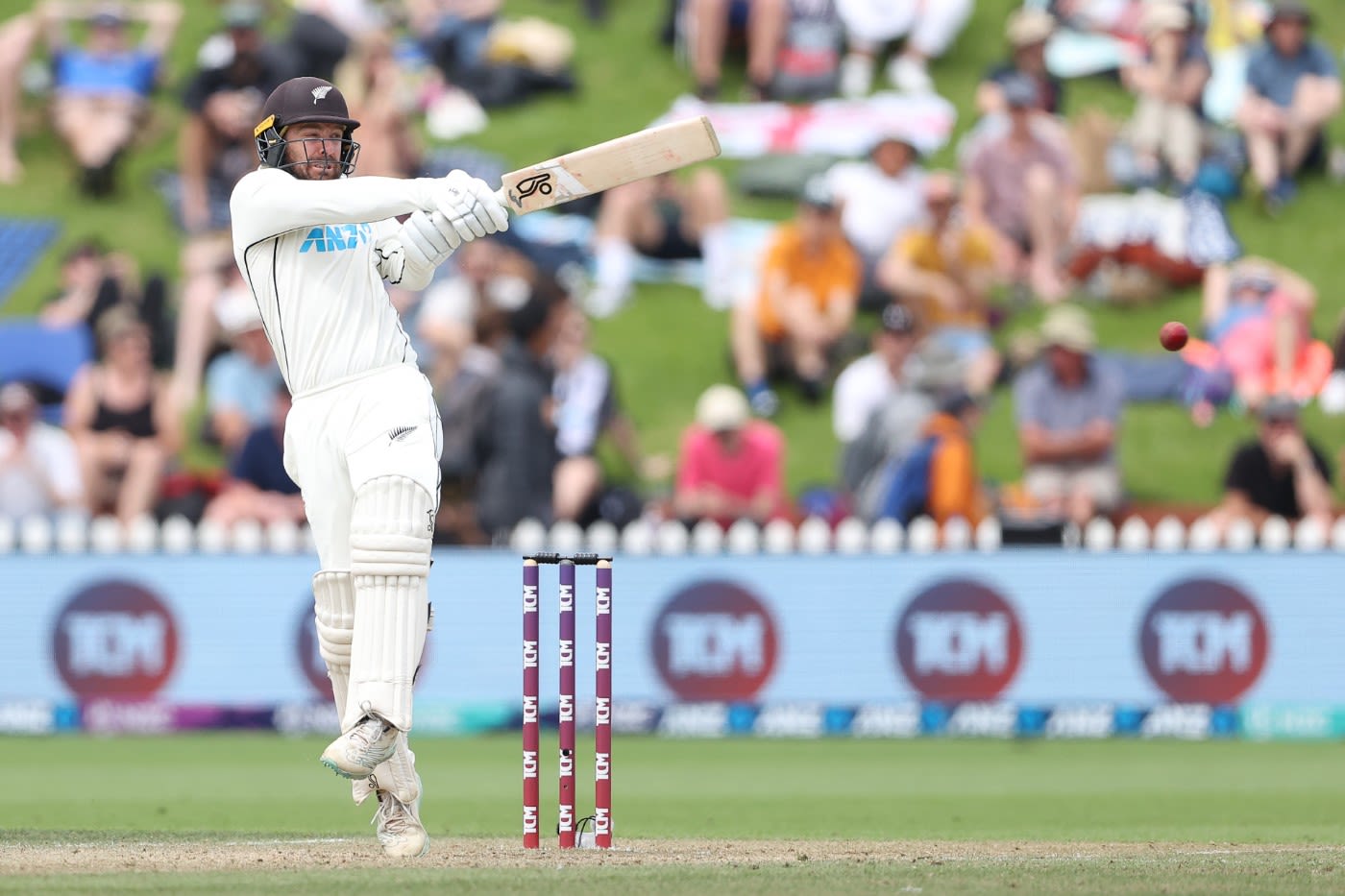 Tom Blundell pulls through the leg-side | ESPNcricinfo.com