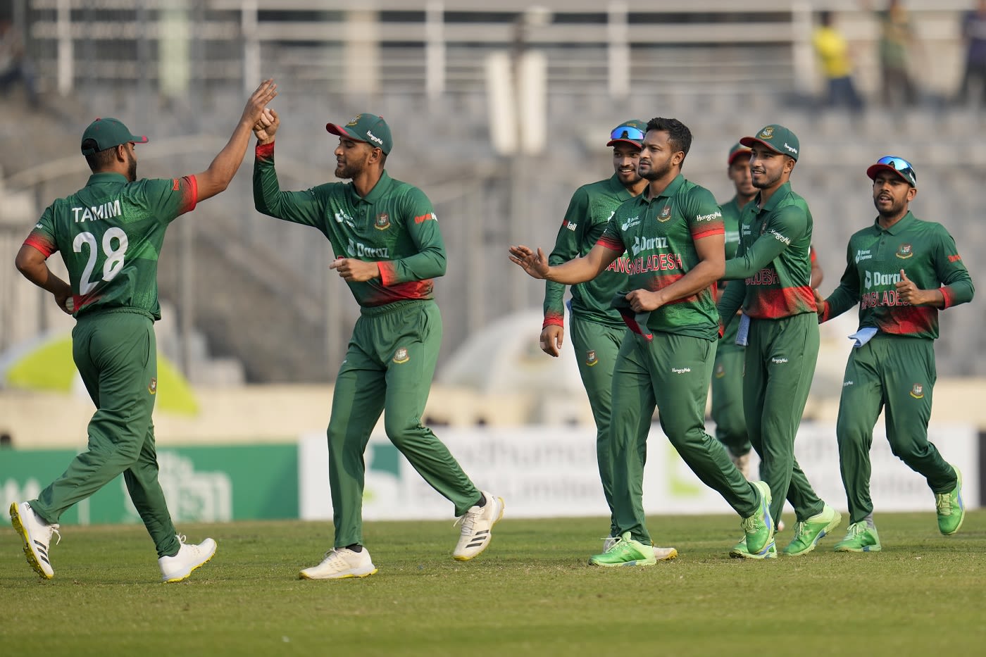 Bangladesh celebrate after Tamim Iqbal and Shakib Al Hasan combined to ...