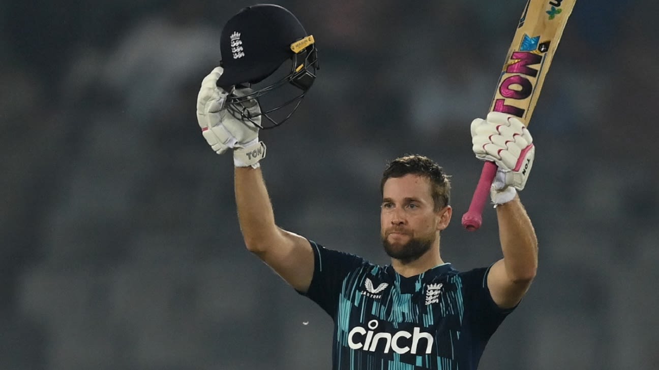 malan-special-guides-england-home-in-tense-chase