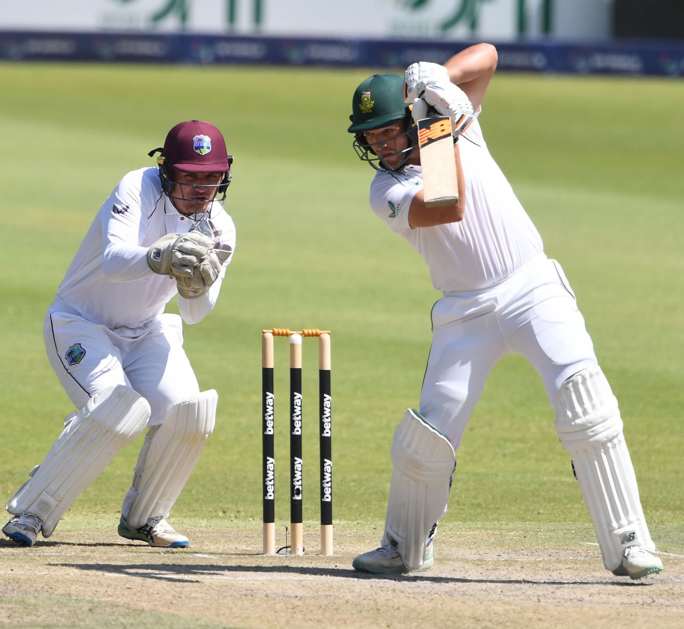 Wiaan Mulder punches with a high elbow
