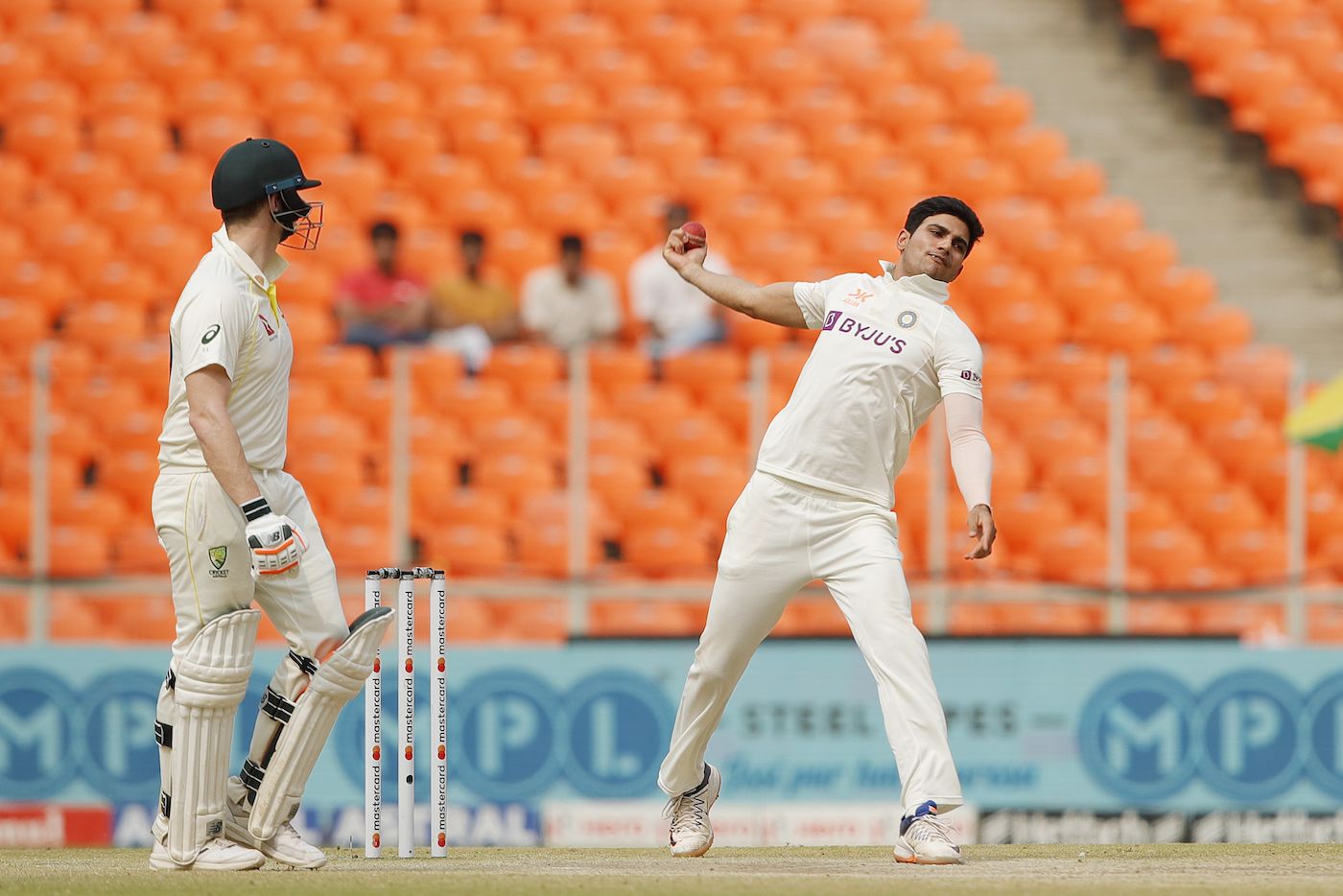 Shubman Gill Bowled For The First Time In Test Cricket Espncricinfo Com